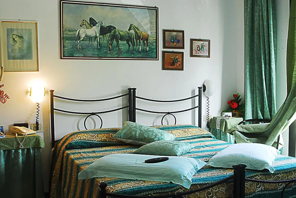 Hotel Ebe San Piero a Sieve 3*,  Italia